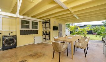 1341 Akaiki St, Kailua, HI 96734