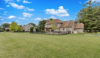 420 Fairway View Dr, Algonquin, IL 60102