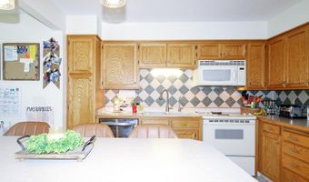 1209 N 4th St, Aberdeen, SD 57401