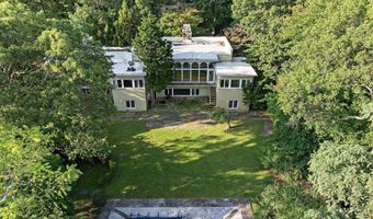 1 Cameron Cir, Atlantic Highlands, NJ 07716