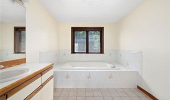 80 Fisher Rd 73, Cumberland, RI 02864