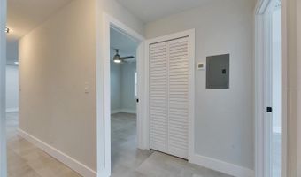 1025 APOLLO BEACH Blvd 1, Apollo Beach, FL 33572