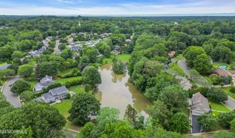 6 Trimbleford Ln, Middletown, NJ 07748