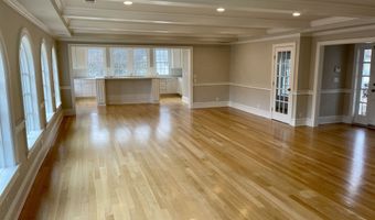 19 Deercliff Rd, Avon, CT 06001
