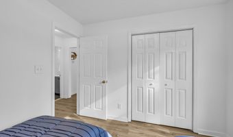 489 River Chase Dr, Athens, GA 30605