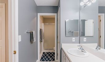 480 Glen Hollow Cir, Aurora, OH 44202