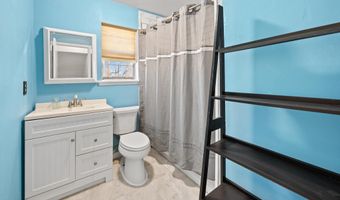 14 Georgetown Blvd, Barnegat, NJ 08005