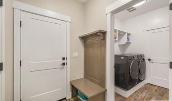 4859 Mountain Bend Dr, Ammon, ID 83406