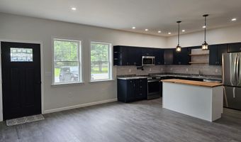 122 Devino Ln, Bristol, VT 05443