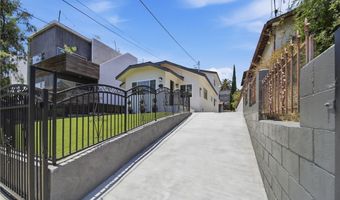 819 Rosemont, Los Angeles, CA 90026