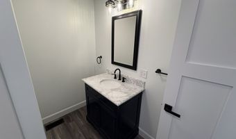 401 W Granville Ave, Albany, IN 47320