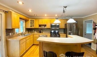 506 Jansen Ave, Avenel, NJ 07001