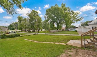 412 E Walker St, Ash Grove, MO 65604