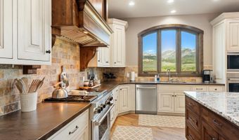 29 WHITE POINT Rd, Cora, WY 82925