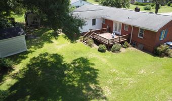 2012 Yelton Dr, Camden, SC 29020