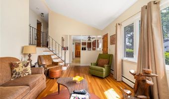 2 N Spruce St, East Providence, RI 02914