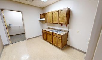 902 McClain Rd 6001, Bentonville, AR 72712