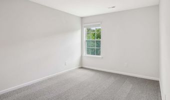 608 Country Oak Dr, Weaverville, NC 28804