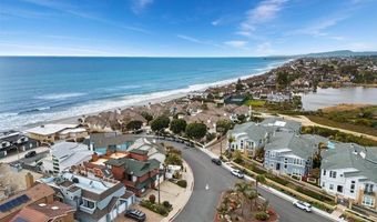 2383 Ocean St, Carlsbad, CA 92008