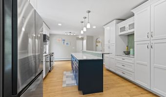 23 Stone Farm Rd, Barrington, NH 03825