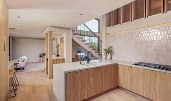 410 N Acacia Ave, Solana Beach, CA 92075