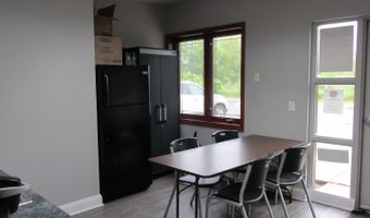 275 Stonegate Rd, Algonquin, IL 60102