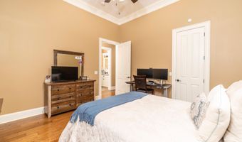 230 Eastwood Dr, Brandon, MS 39042