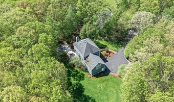 8 Rock Rd, Attleboro, MA 02703