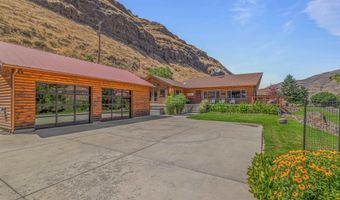 14286 Snake River Rd, Asotin, WA 99402