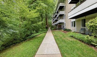 7525 SPRING LAKE Dr #C2, Bethesda, MD 20817