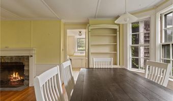 11 Namcook Rd, Narragansett, RI 02882