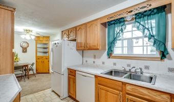 12222 Cenfield St NE, Alliance, OH 44601
