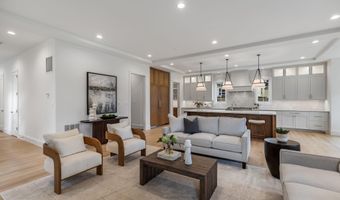 629 N LINCOLN St N, Arlington, VA 22201