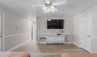 7471 Darby Ave, Las Vegas, NV 89117