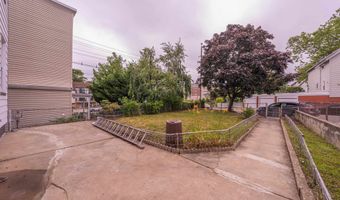 52 E 48TH St, Bayonne, NJ 07002