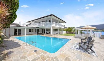 802 Pahumele Pl, Kailua, HI 96734
