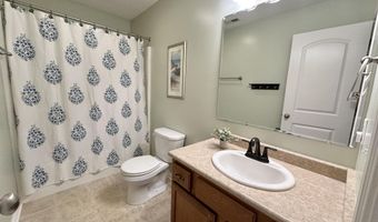 1917 Greyson Dr, Auburn, IN 46706