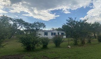 129 OAK PARK Rd, Adkins, TX 78101