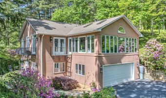 200 Robinhood Rd, Asheville, NC 28804