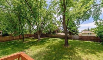 1088 Whitney Dr, Apple Valley, MN 55124