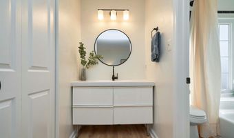 6617 MEDINAH Ln, Alexandria, VA 22312