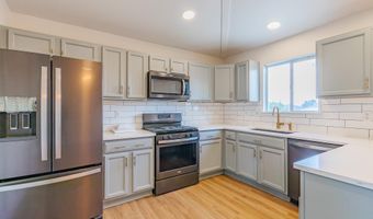972 Larkspur Ct, Alamogordo, NM 88310