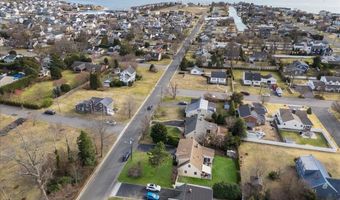 153 S Bayview Ave, Amityville, NY 11701