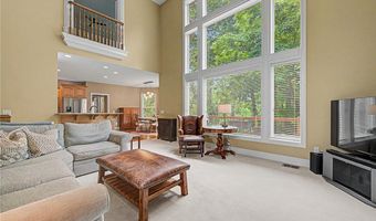 219 Ridgefield St, Bentonville, AR 72712
