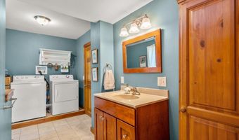 880 S Barre Rd, Barre, VT 05641