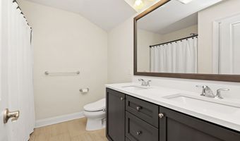 131 Winding Ridge Way 131, Danbury, CT 06810