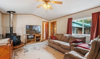 85 Wolf Lodge Trl, Blanchard, ID 83804