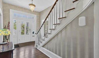 116 E Main St, Abingdon, VA 24210