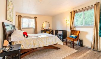 97799 Hanscam Ln, Brookings, OR 97415