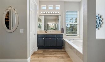 26112 Crescendo Dr, Escondido, CA 92026